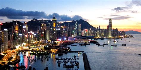 Hong Kong Photos and Pictures .